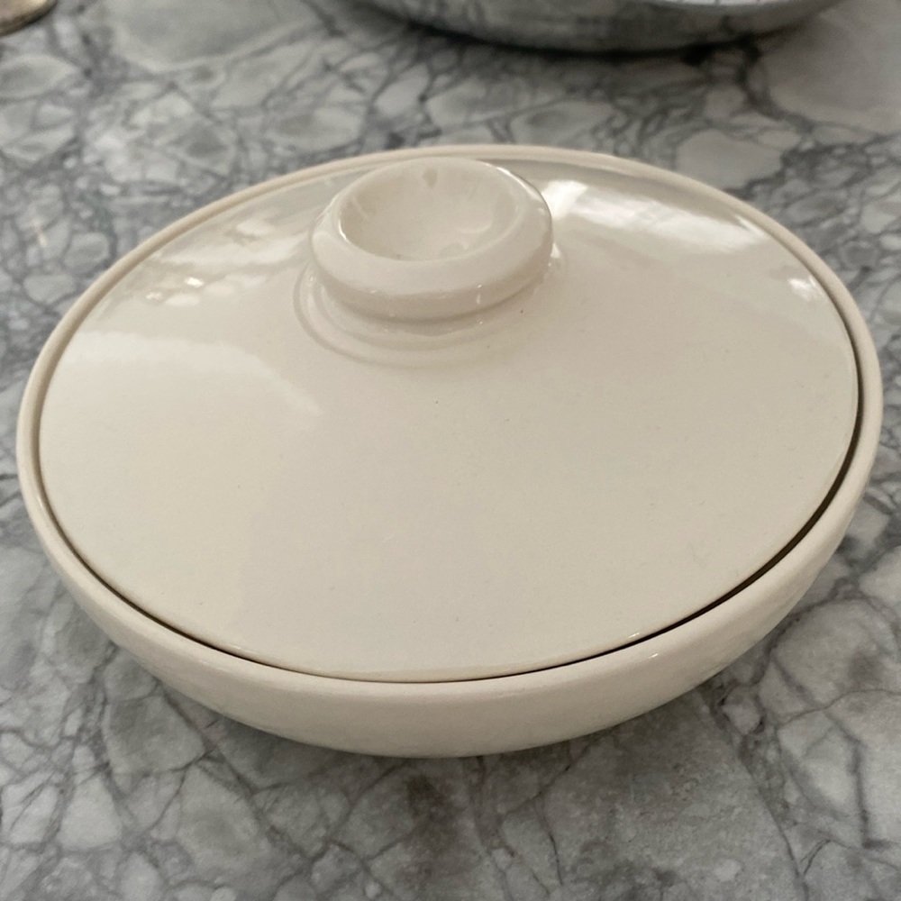 Pottery Barn Sicilia Series Covered Baking Dish - Picture 7 of 8